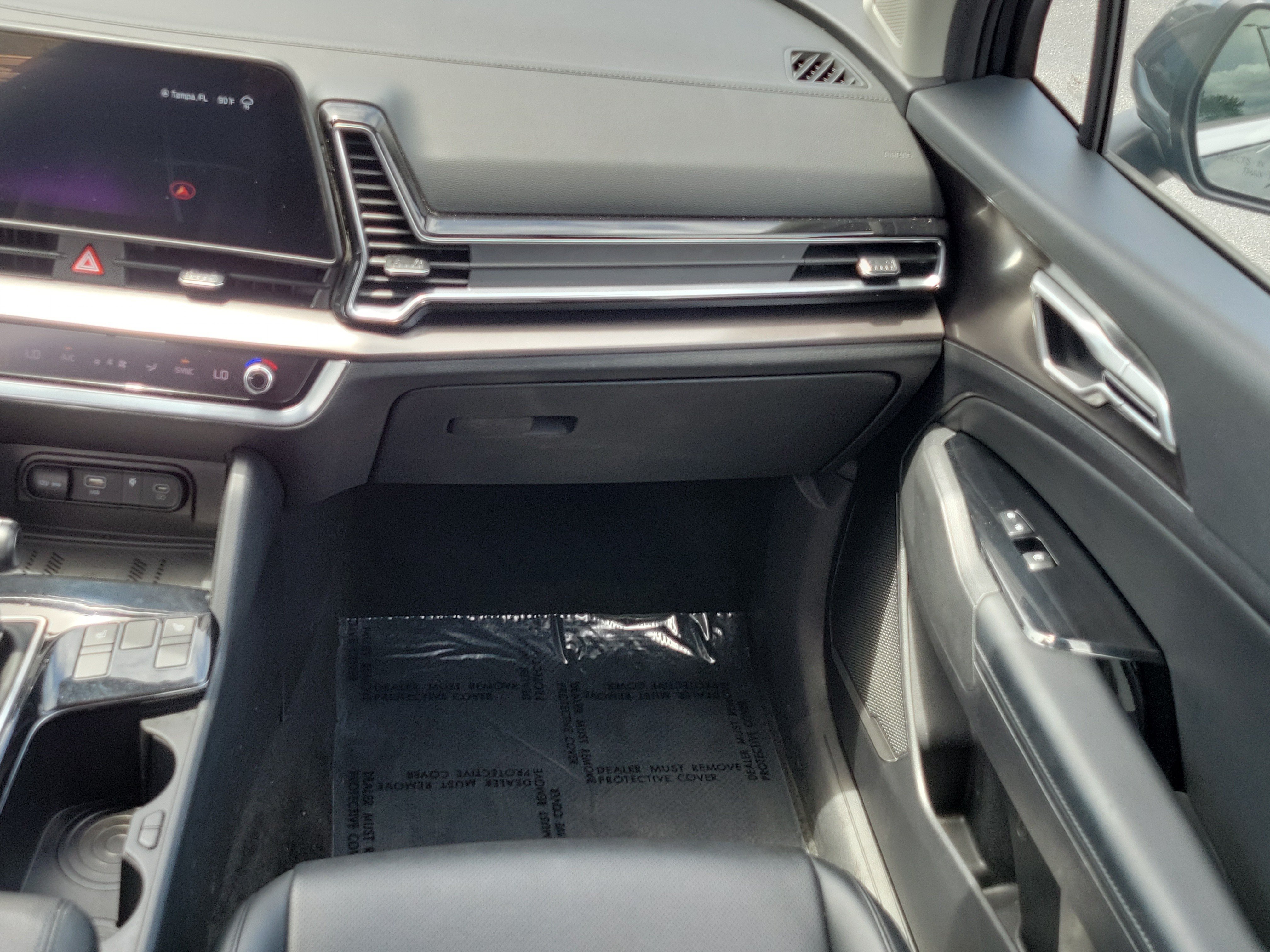 Used 2024 Kia Sportage EX FWD image 17