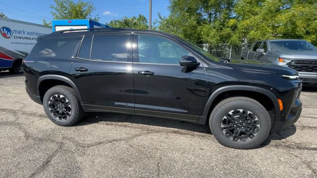 New 2027 Chevrolet Traverse Z71 w/ Enhanced Driving Package AWD/4WD image 3