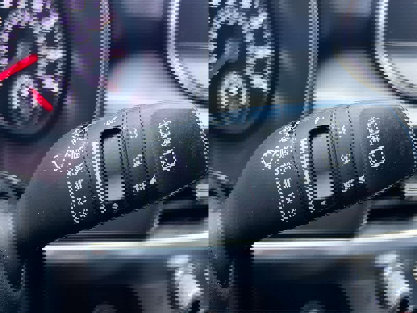 Used 2022 Kia Telluride LX image 25