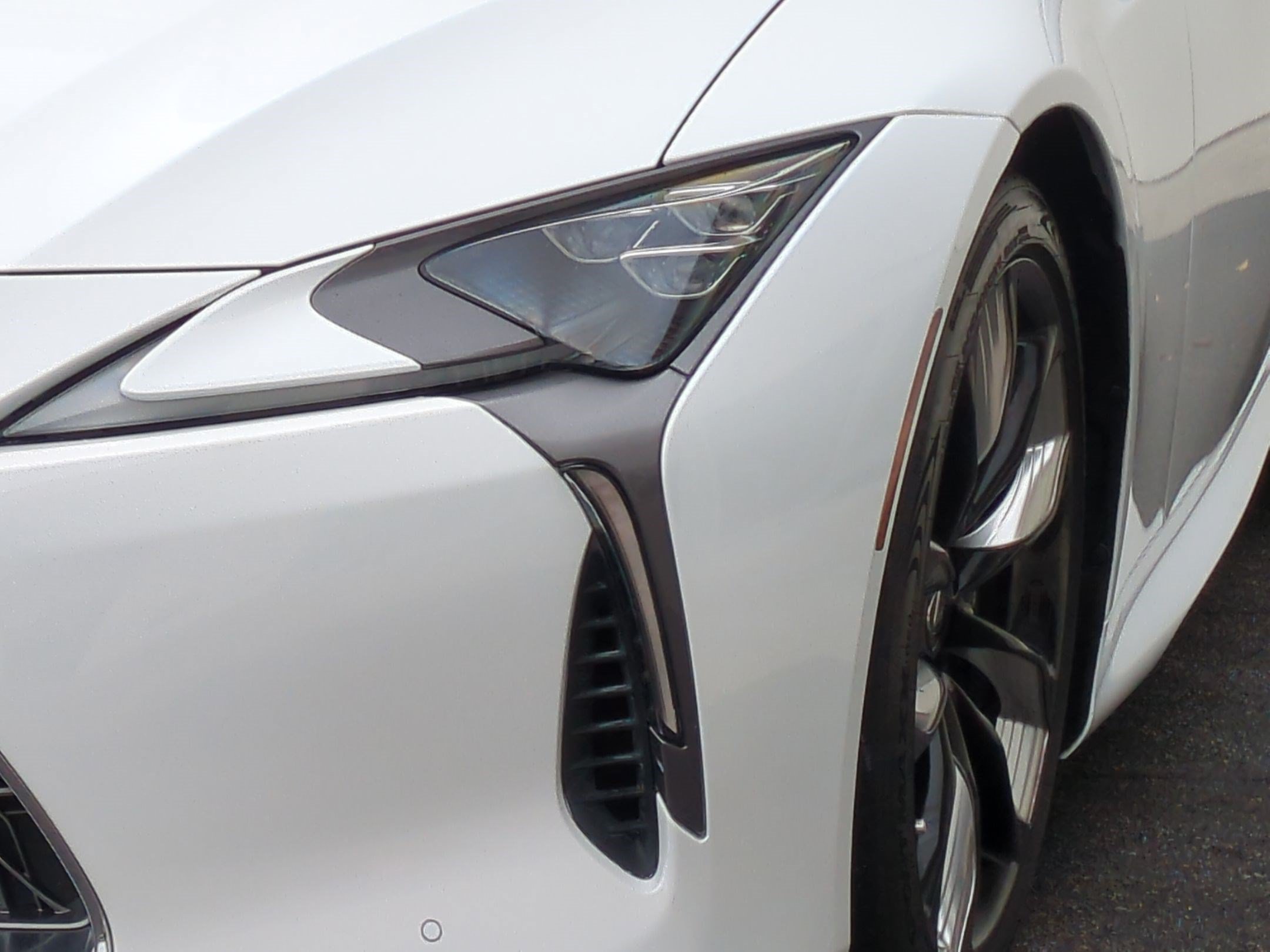 Used 2025 Lexus LC 500 Convertible w/ Touring Package RWD image 6