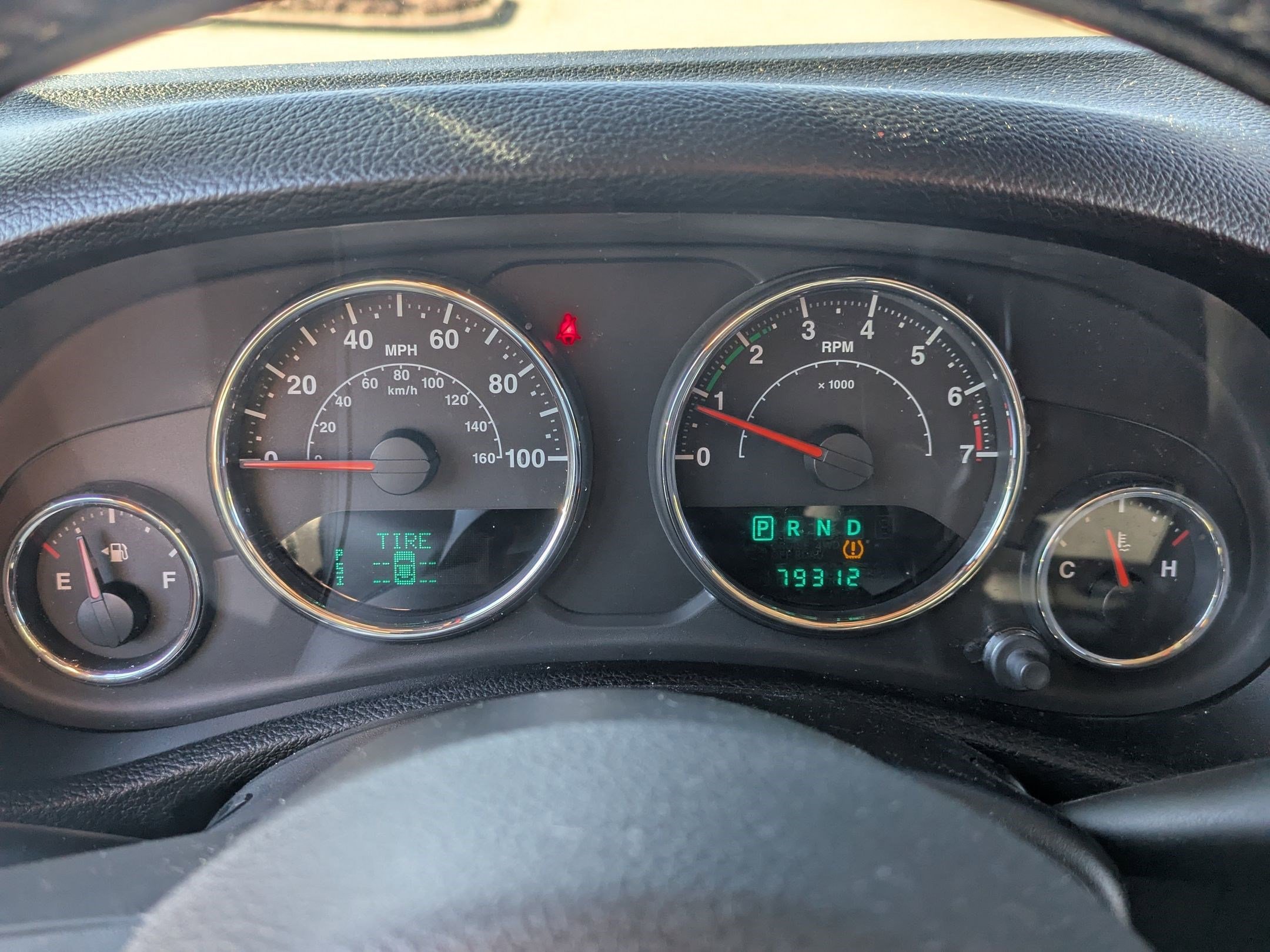 Used 2013 Jeep Wrangler Unlimited Sahara w/ Dual Top Group image 10