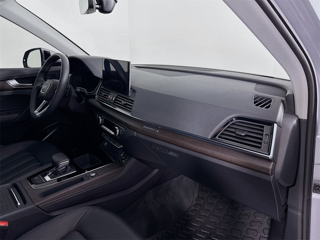 Used 2021 Audi Q5 2.0T Premium Plus w/ Premium Plus Package image 29