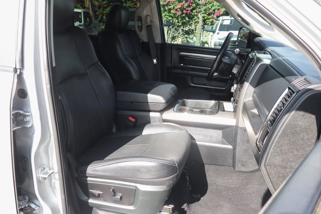 Used 2018 RAM 2500 Laramie w/ Sport Appearance Group AWD/4WD image 37