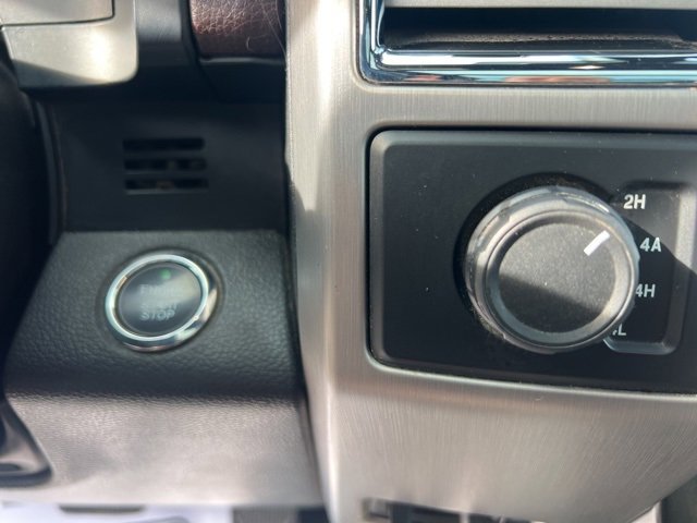 Used 2016 Ford F150 Platinum w/ Equipment Group 701A Luxury image 29