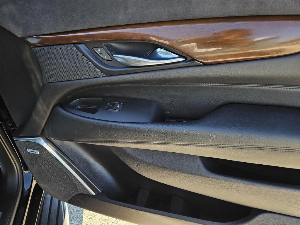 Used 2020 Cadillac Escalade Luxury RWD image 7