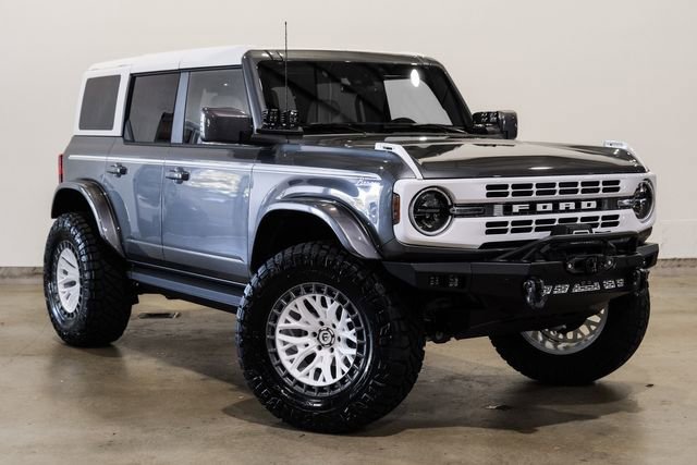 Used 2025 Ford Bronco Heritage Edition image 4