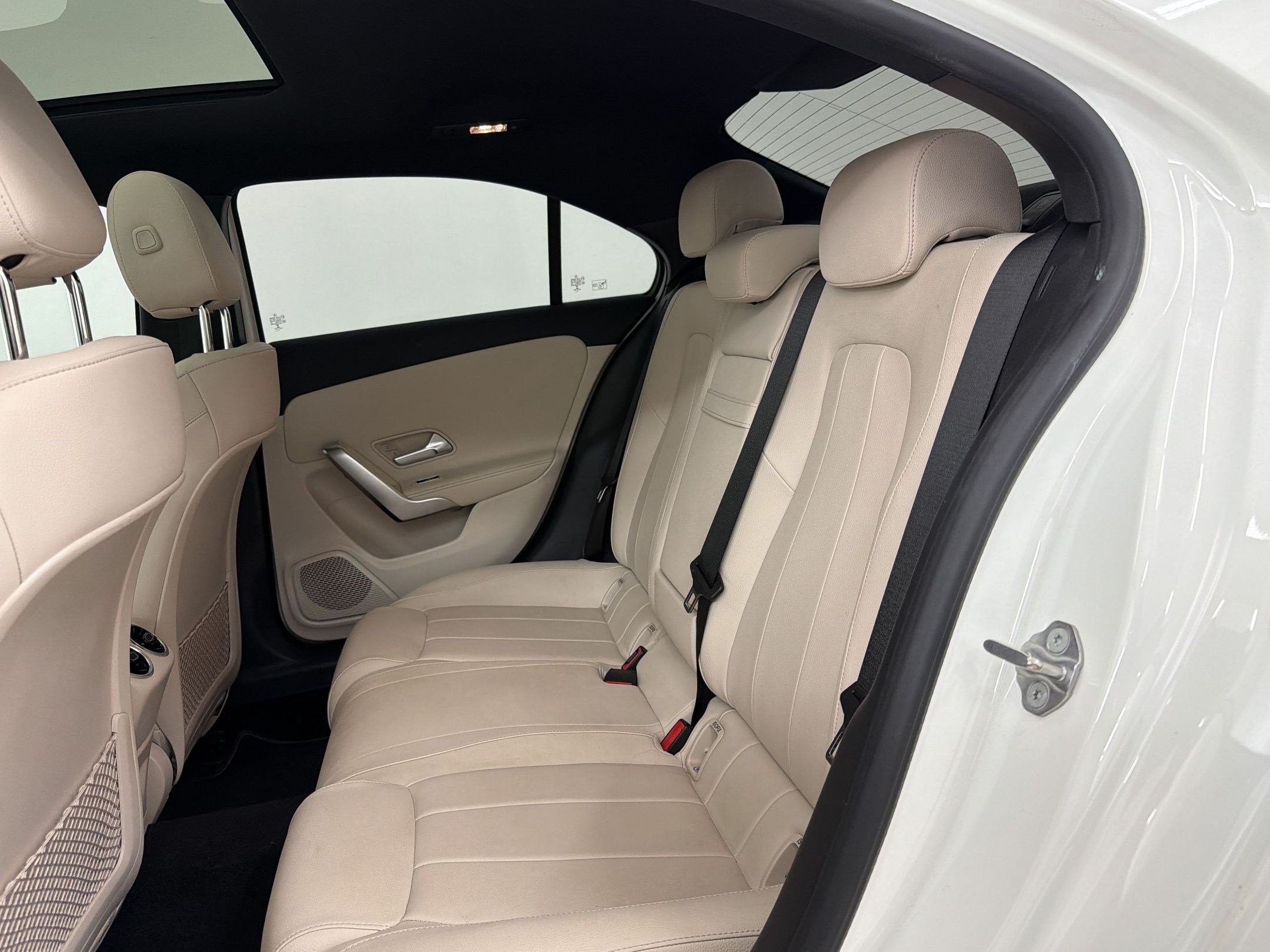 Used 2022 Mercedes-Benz A 220 image 20