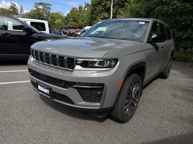 New 2027 Jeep Grand Cherokee L Limited AWD/4WD image 4