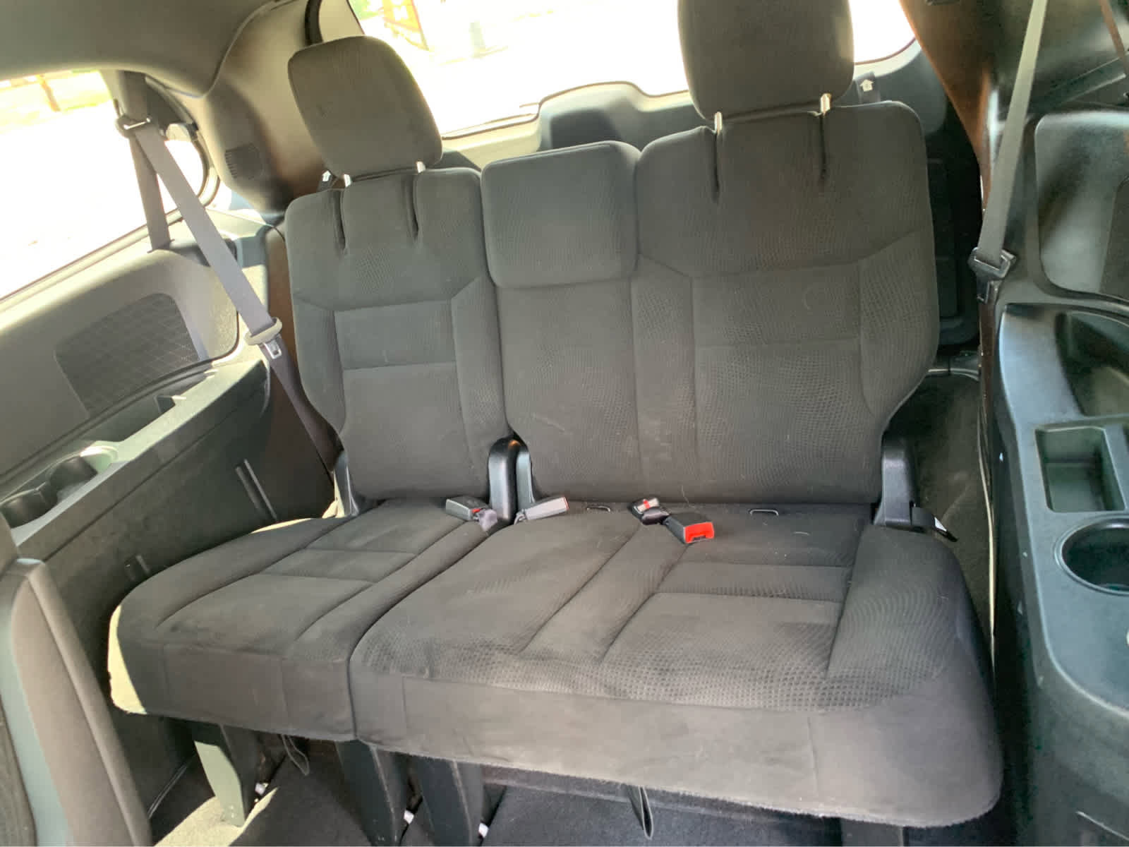 Used 2015 Dodge Grand Caravan SXT w/ Blacktop Package FWD image 24