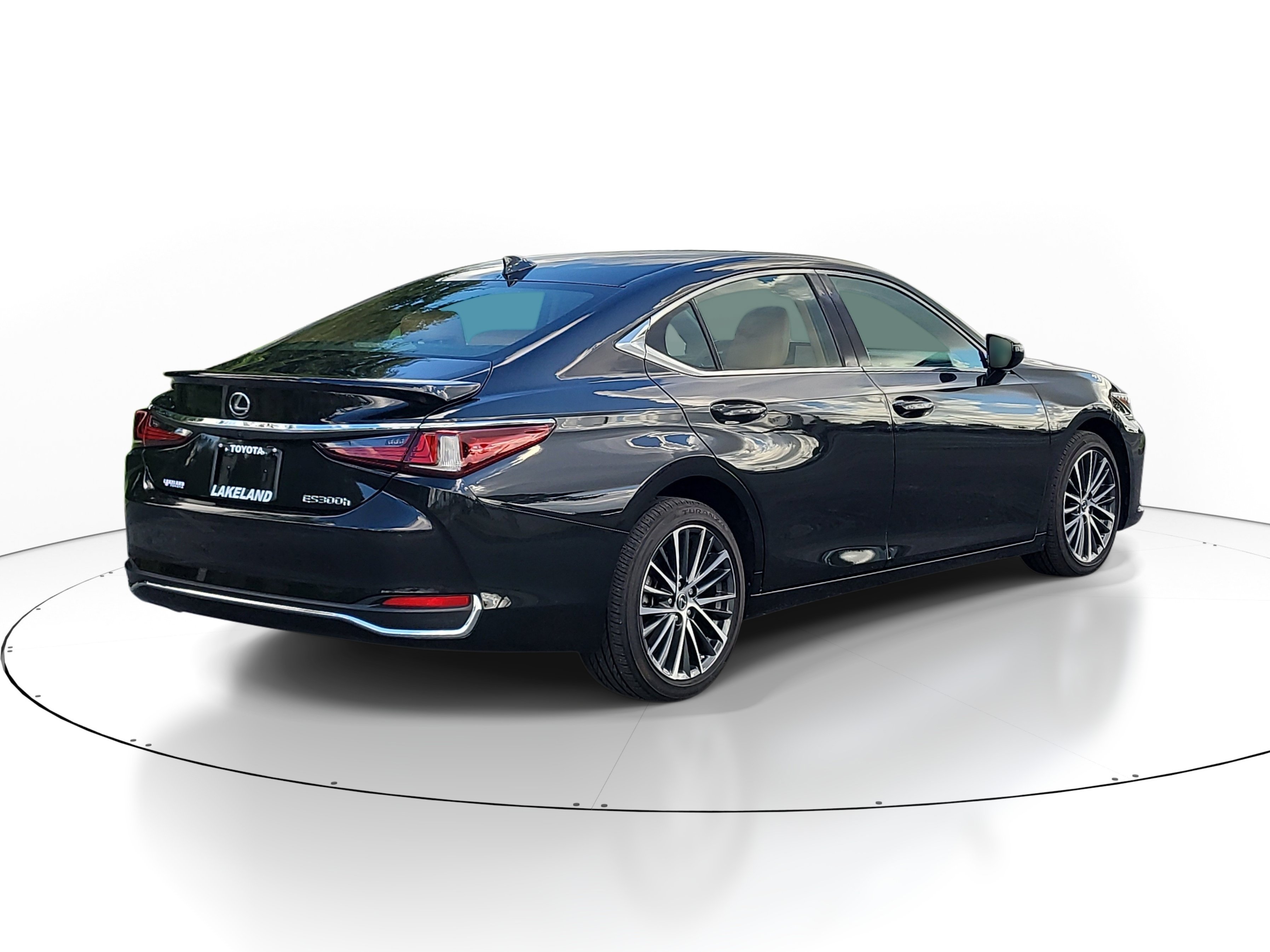 Used 2025 Lexus ES 300h w/ Premium Package FWD image 7