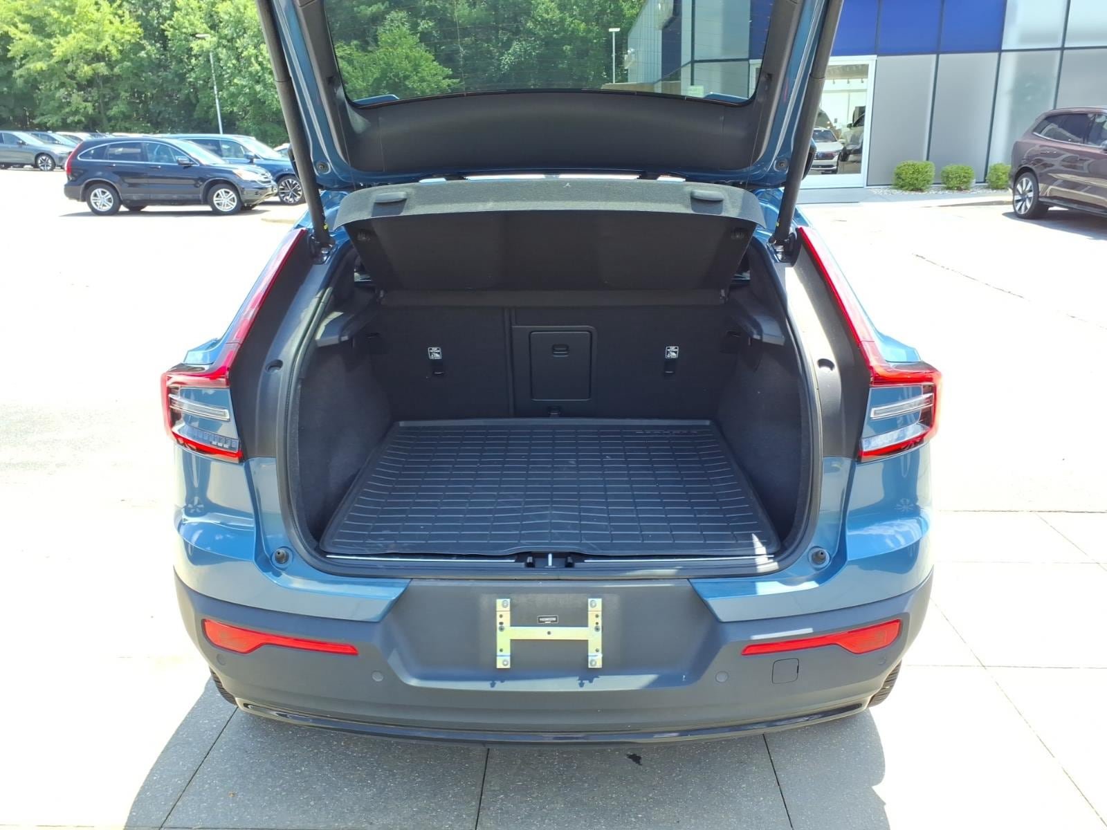 Certified 2023 Volvo C40 P8 Recharge Ultimate AWD/4WD image 26
