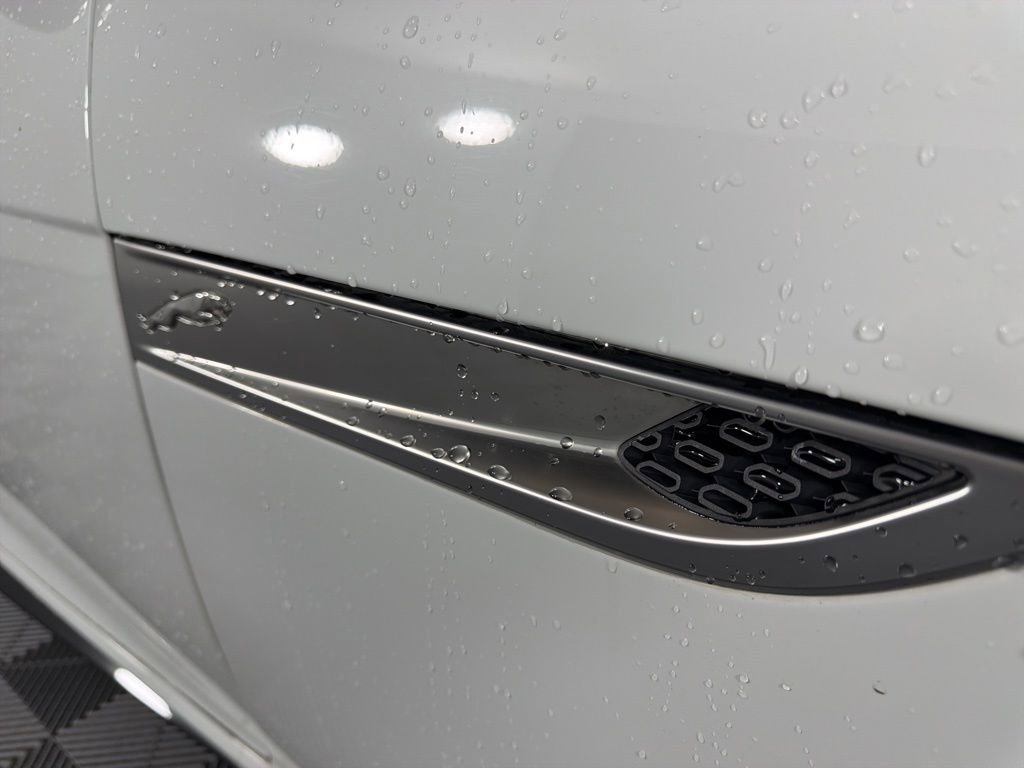 Used 2021 Jaguar F-TYPE R-Dynamic image 11