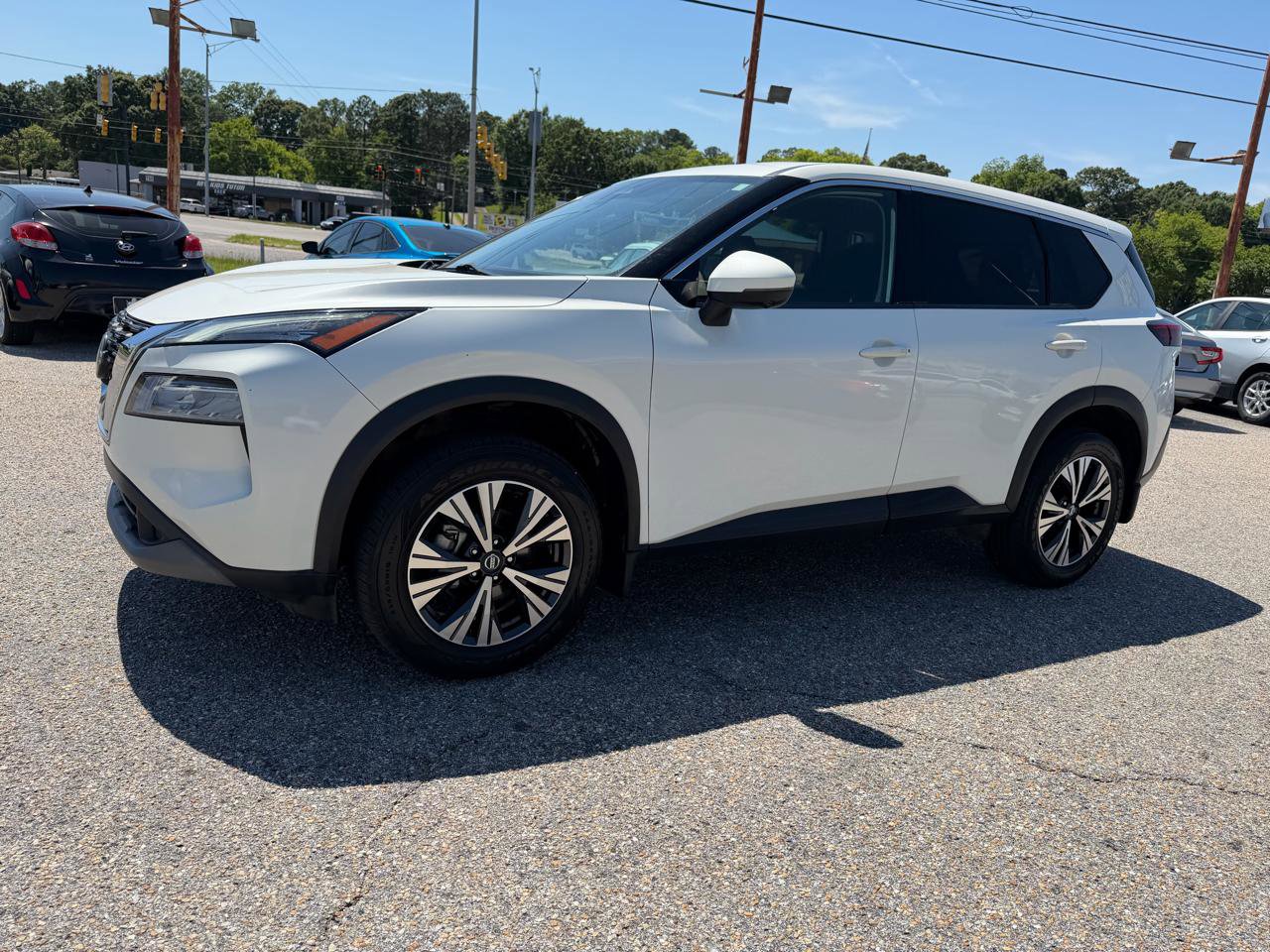 Used 2021 Nissan Rogue SV FWD image 18