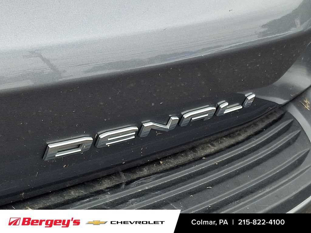Used 2022 GMC Yukon XL Denali w/ Denali Ultimate Package AWD/4WD image 38