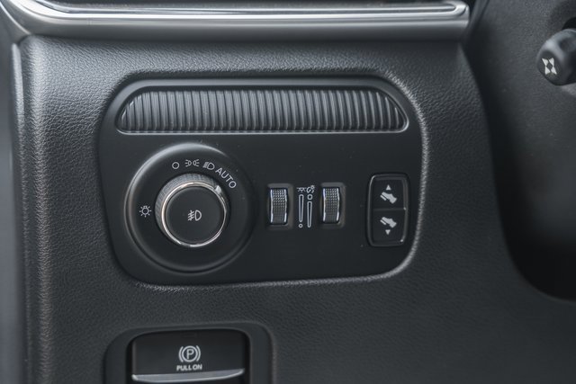 Used 2022 Jeep Wagoneer Series III w/ Premium Group I image 50