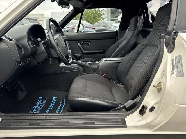 Used 1996 MAZDA MX-5 Miata RWD image 16