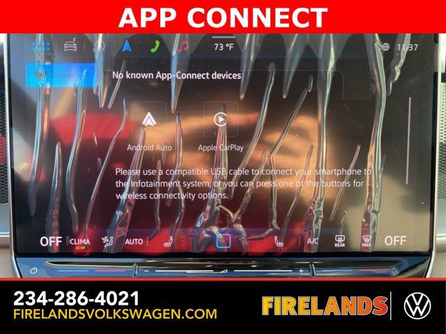 New 2025 Volkswagen Tiguan SE image 4