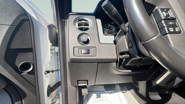 Used 2013 Ford F150 XLT w/ Mid Equipment Group AWD/4WD image 11