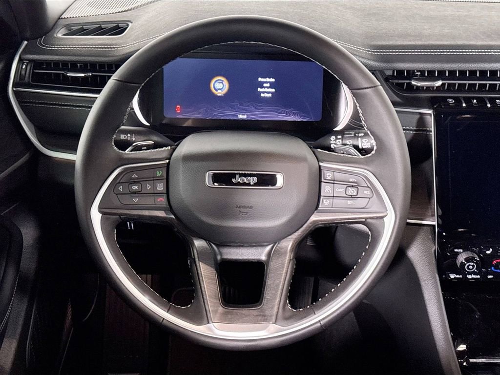 New 2025 Jeep Grand Cherokee Limited image 14