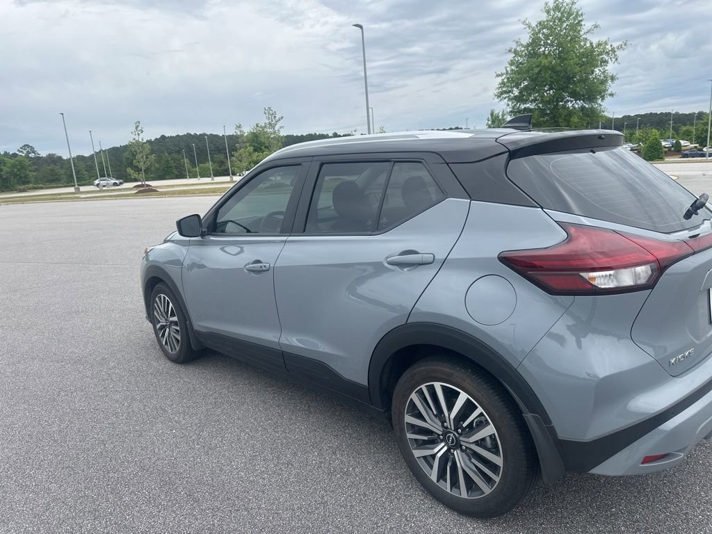 Used 2023 Nissan Kicks SV FWD image 6