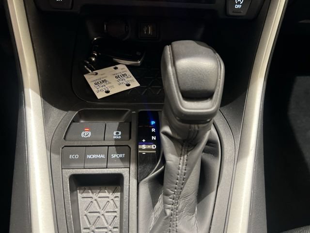 Used 2023 Toyota RAV4 XLE w/ Convenience Package FWD image 15