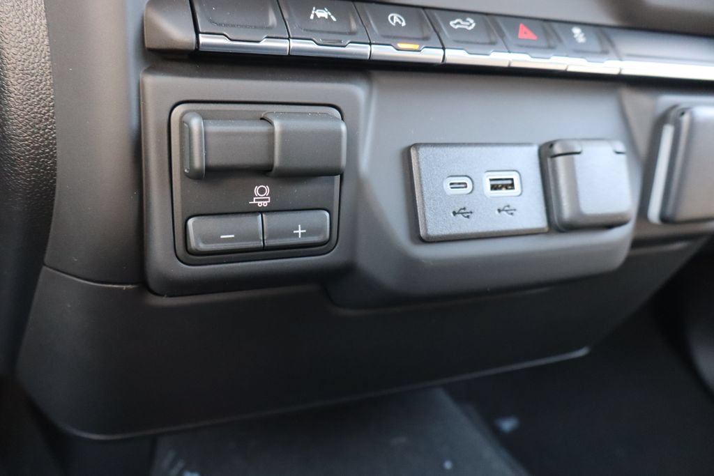 New 2026 Chevrolet Silverado 1500 Custom AWD/4WD image 13