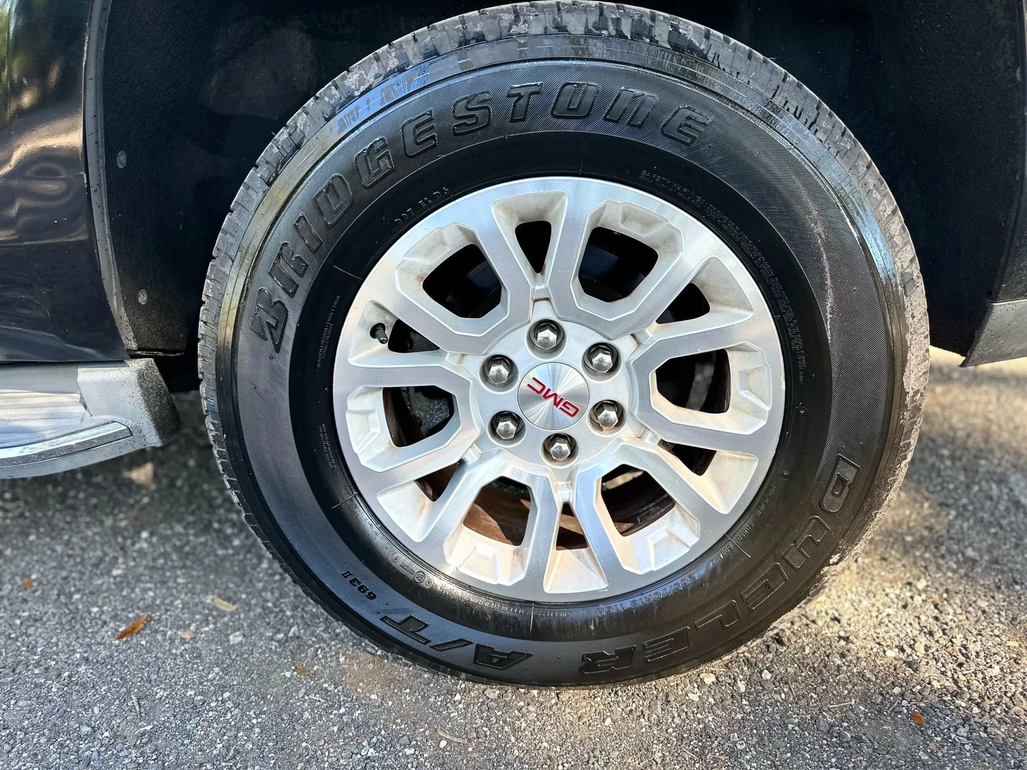 Used 2016 GMC Yukon SLT image 11