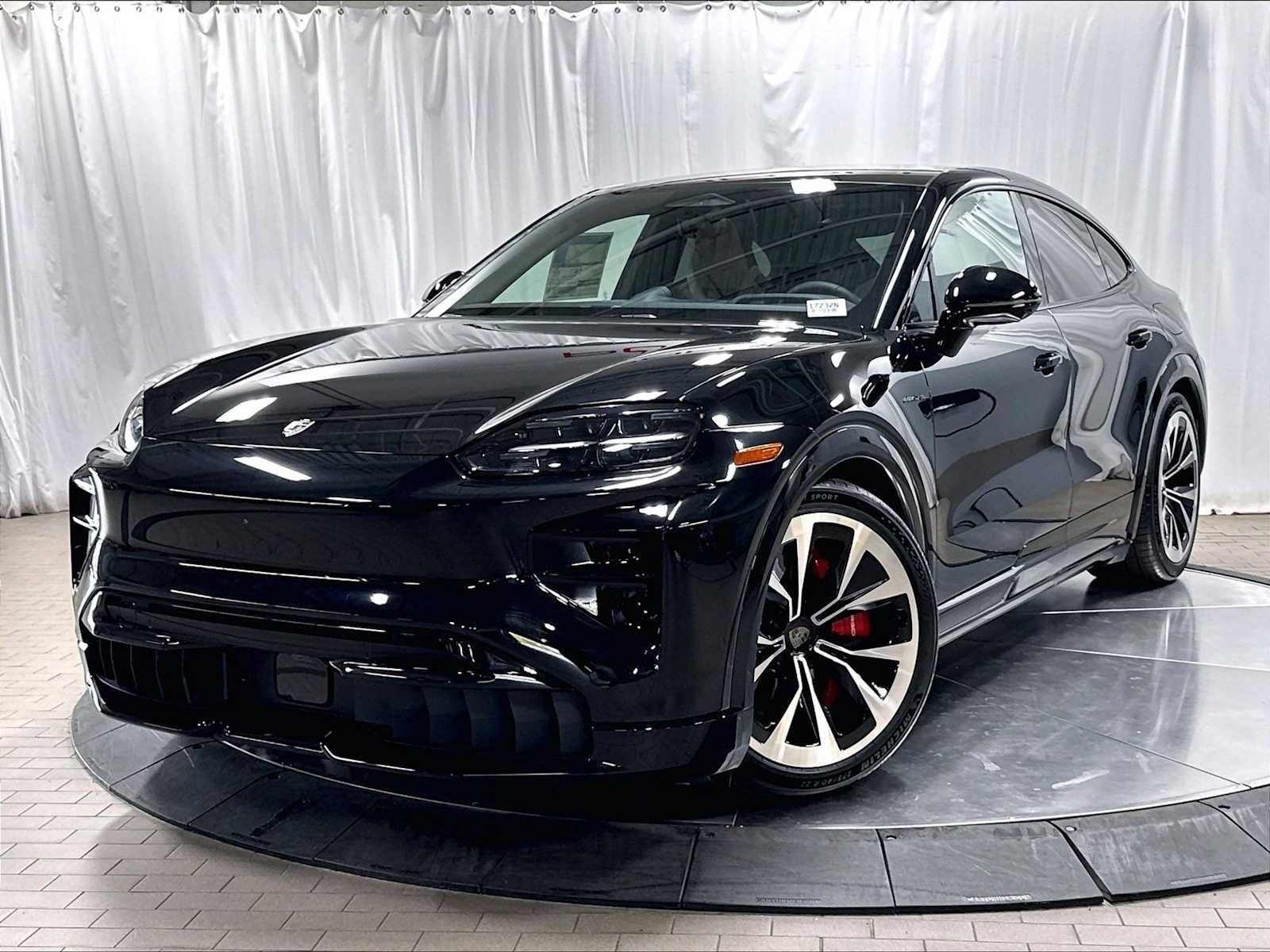 New 2026 Porsche Cayenne Turbo AWD/4WD image 1