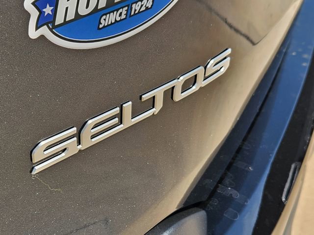 Certified 2026 Kia Seltos EX w/ EX Sunroof Package image 11