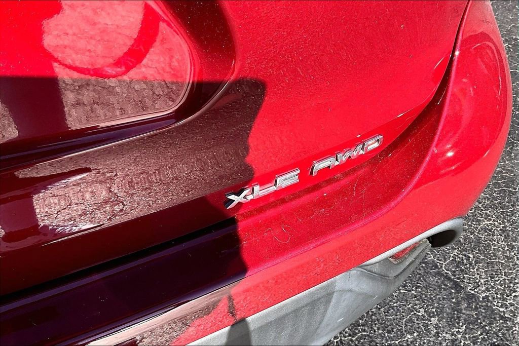 Used 2021 Toyota Highlander XLE image 23