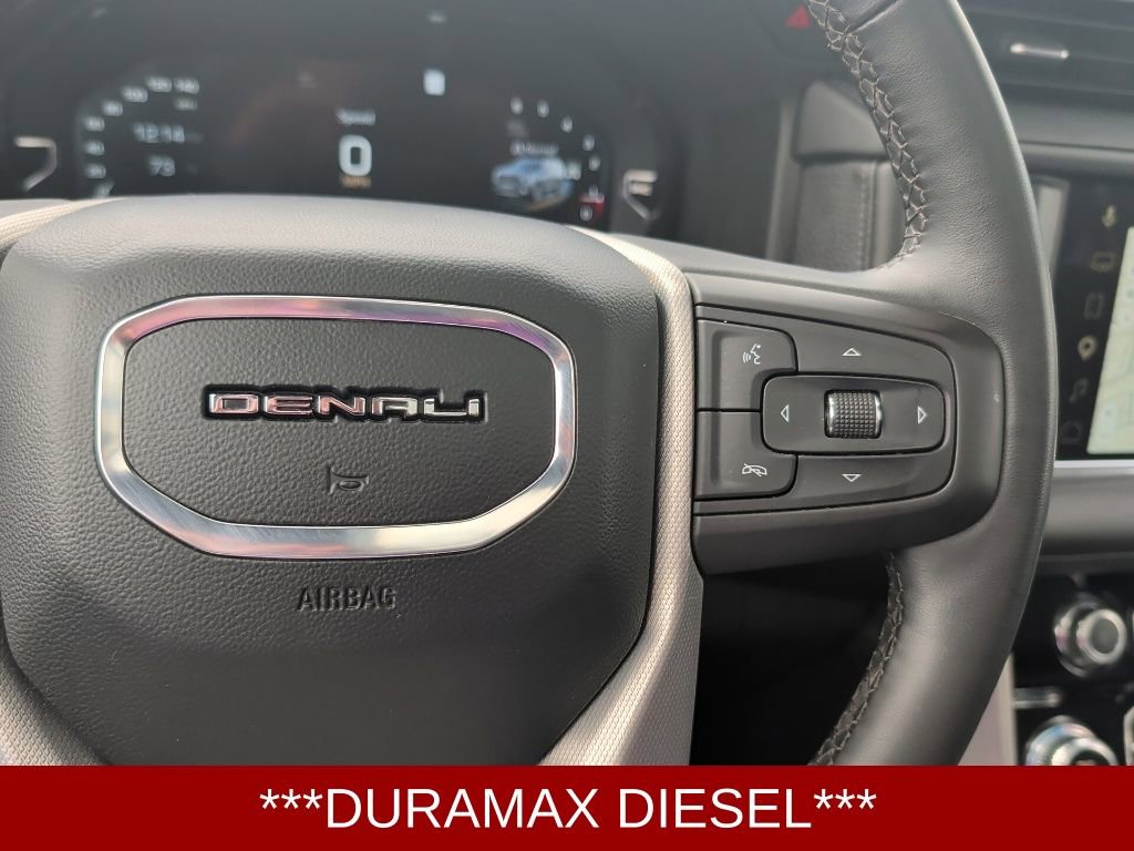 Used 2023 GMC Yukon XL Denali image 30