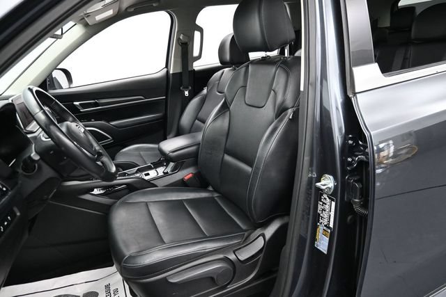 Used 2022 Kia Telluride LX AWD/4WD image 11
