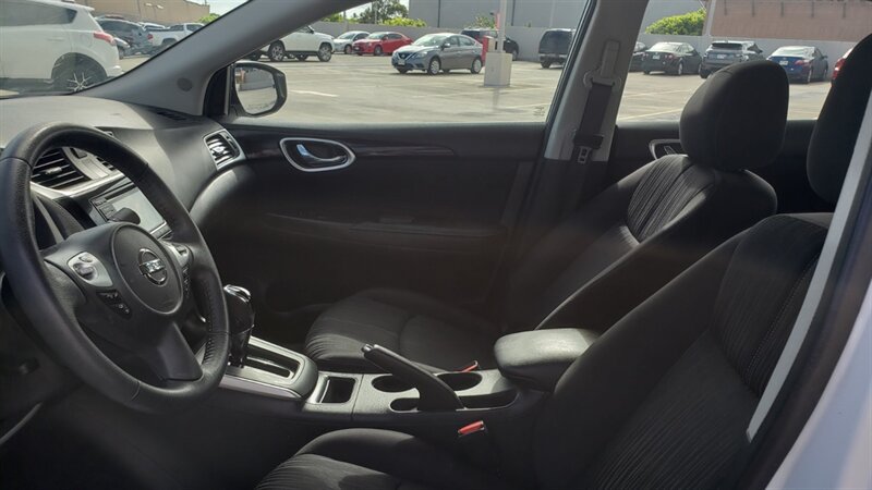 Used 2018 Nissan Sentra SV FWD image 9