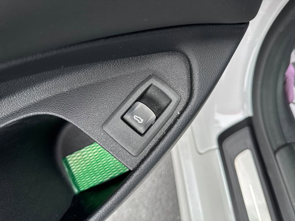 Used 2025 BMW 430i Convertible image 14