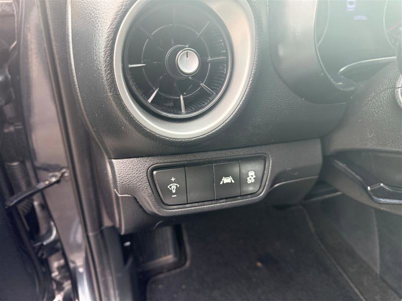 Used 2019 Kia Forte Sedan image 18