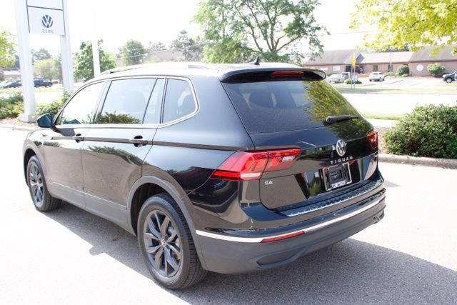 Used 2023 Volkswagen Tiguan SE AWD/4WD image 8