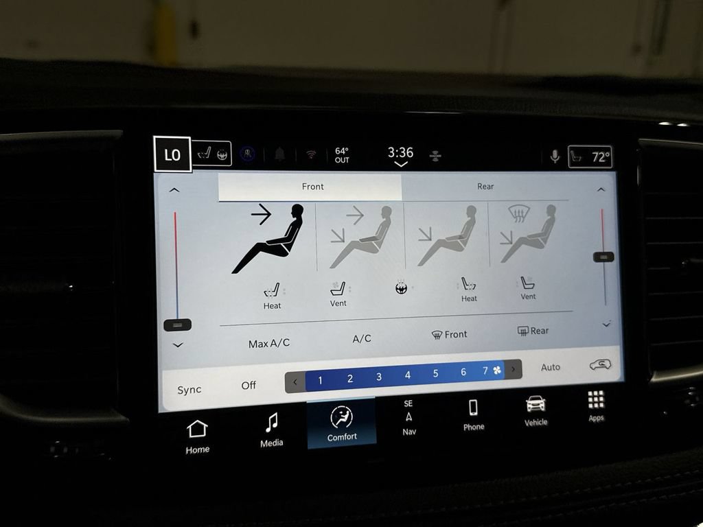 New 2026 Chrysler Pacifica Limited AWD/4WD image 17