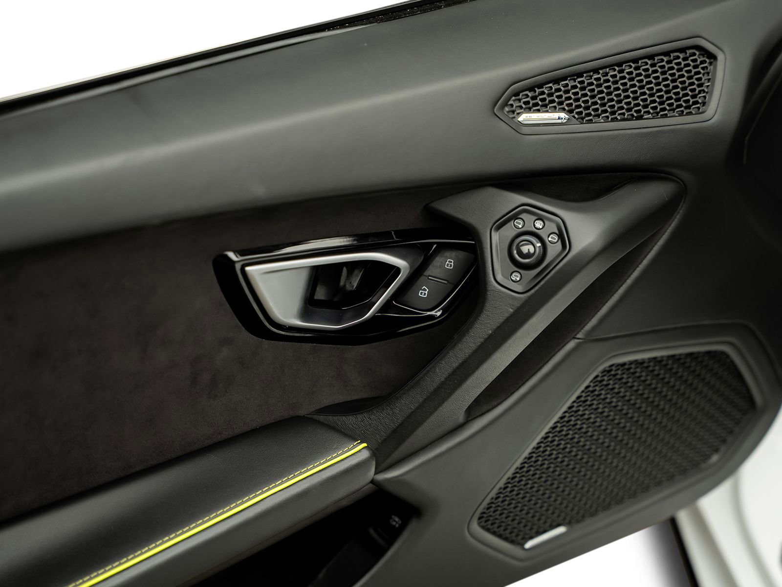 Used 2020 Lamborghini Huracan EVO RWD image 62