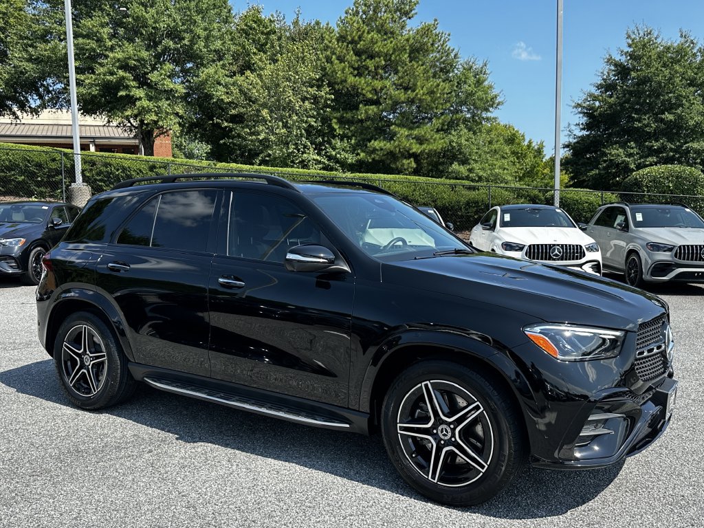 Certified 2025 Mercedes-Benz GLE 350 4MATIC w/ AMG Line Exterior image 2
