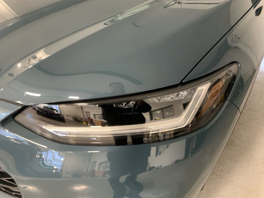 Used 2023 Honda HR-V LX image 9