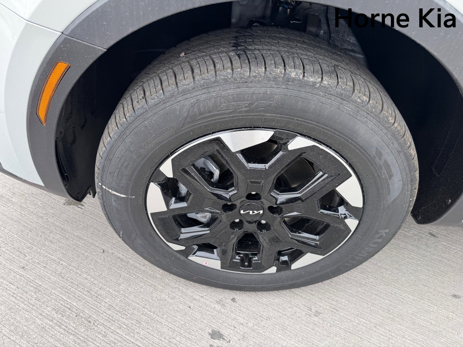 New 2026 Kia Sorento S image 8