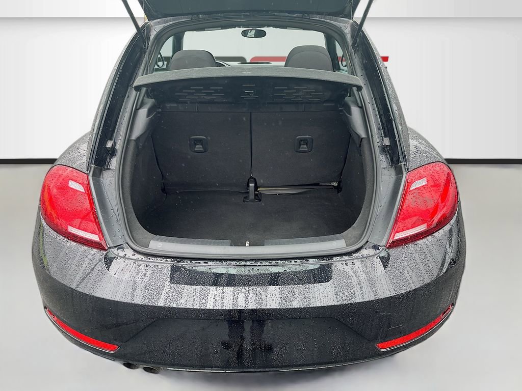 Used 2019 Volkswagen Beetle 2.0T S image 25