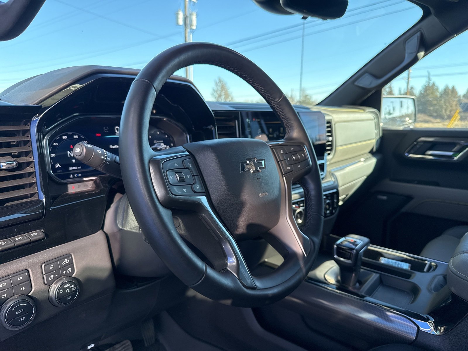 Used 2024 Chevrolet Silverado 1500 ZR2 w/ Technology Package image 20