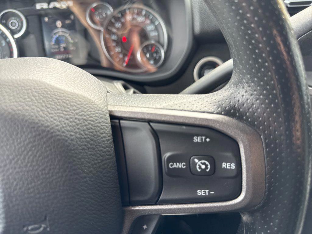 Used 2024 RAM 3500 Tradesman w/ Chrome Appearance Group image 17