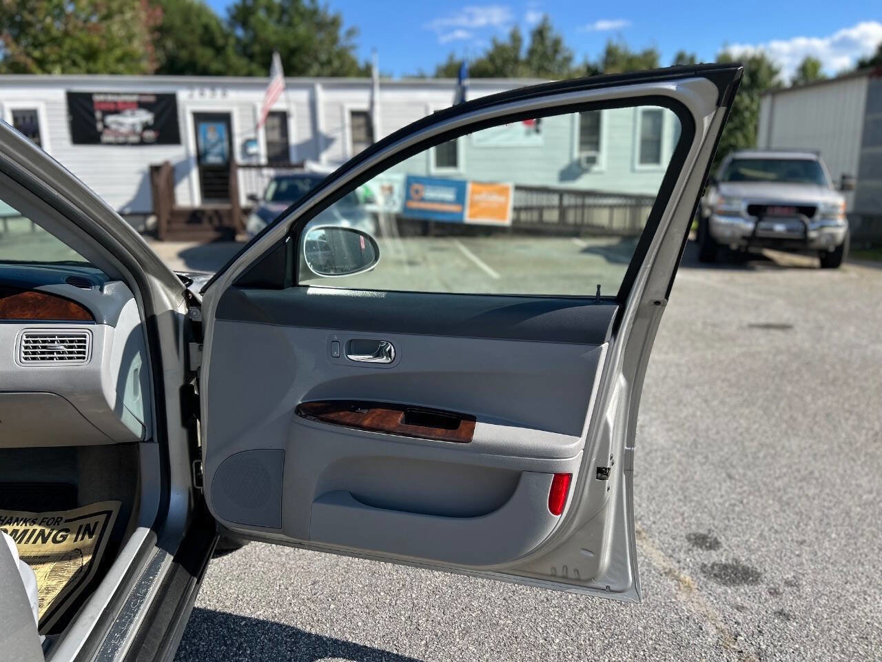 Used 2007 Buick LaCrosse CX image 11