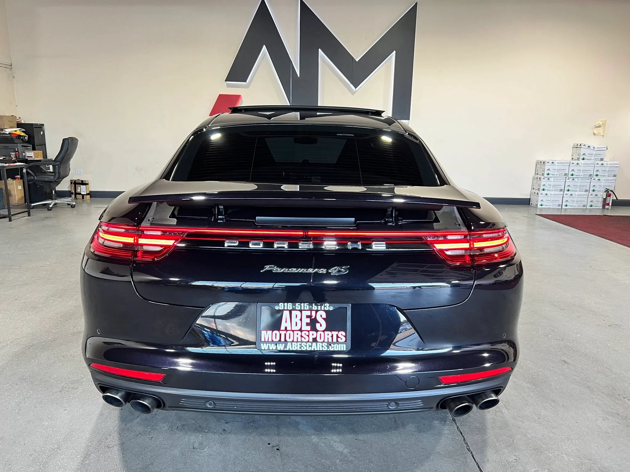 Used 2018 Porsche Panamera 4S AWD/4WD image 6