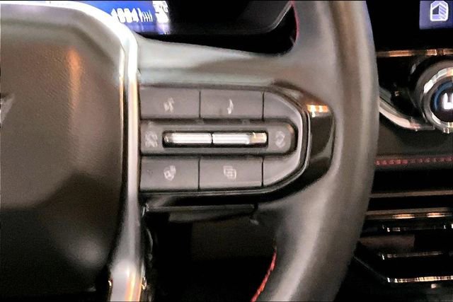 Used 2023 Chevrolet Colorado Z71 w/ Z71 Convenience Package 2 AWD/4WD image 13