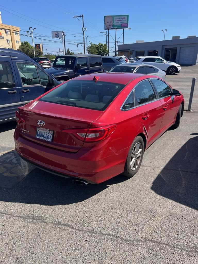 Used 2017 Hyundai Sonata SE FWD image 4
