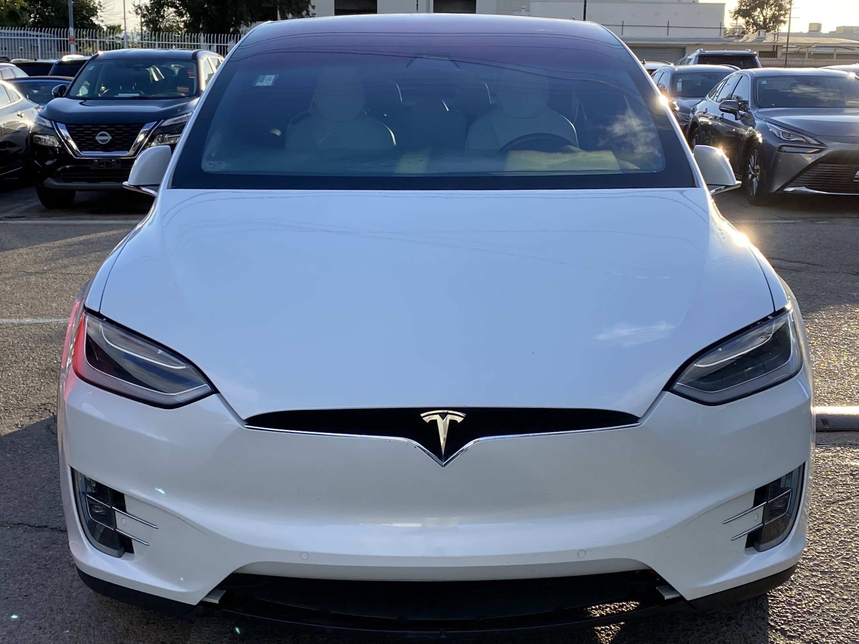 Used 2018 Tesla Model X 75D image 4