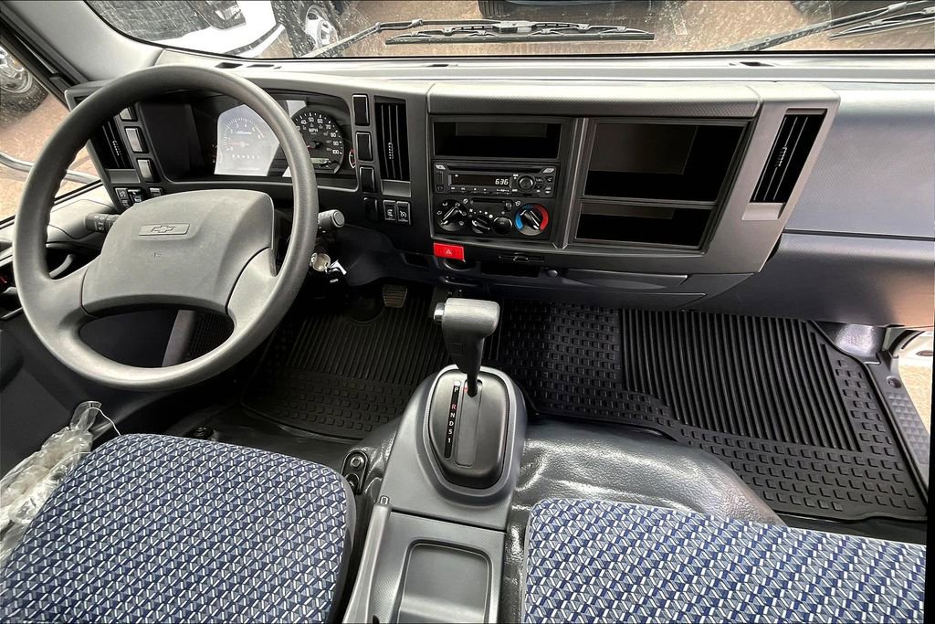New 2025 Chevrolet Low Cab Forward image 5